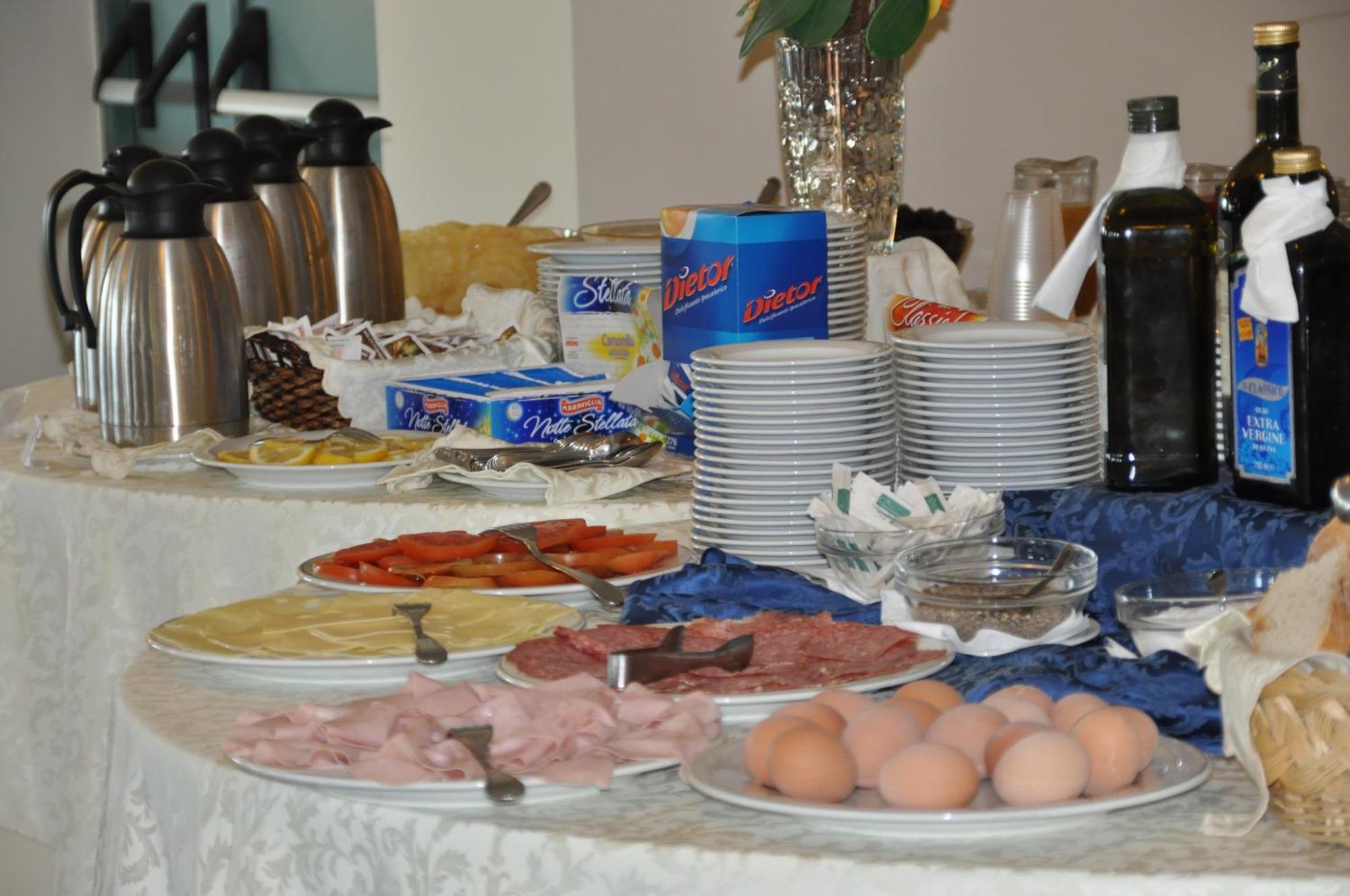 Hotel Scoglio Del Leone Дзамброне Екстериор снимка