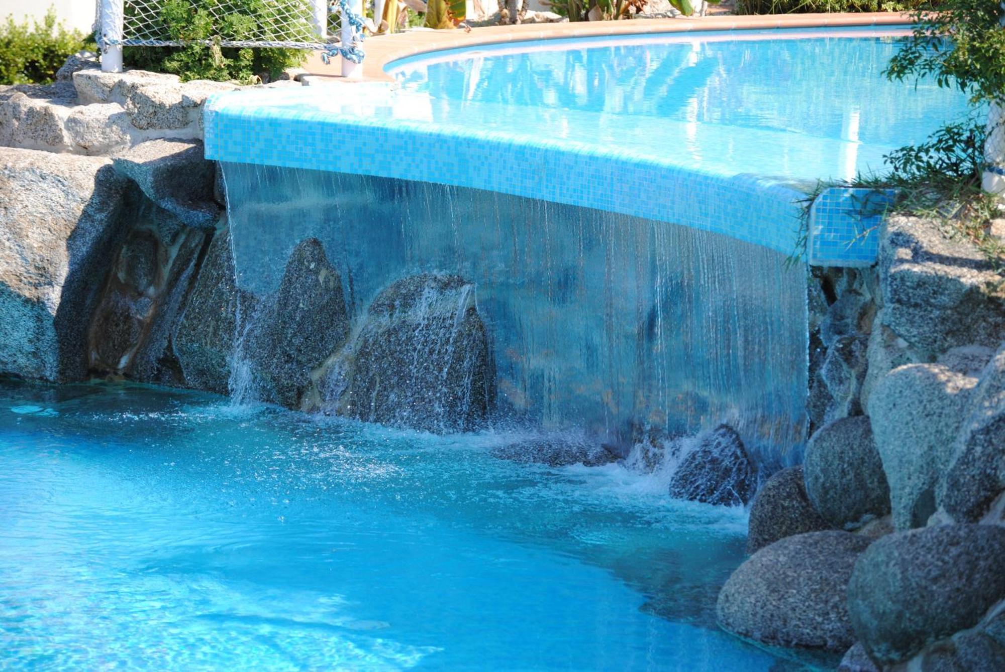 Hotel Scoglio Del Leone Дзамброне Екстериор снимка